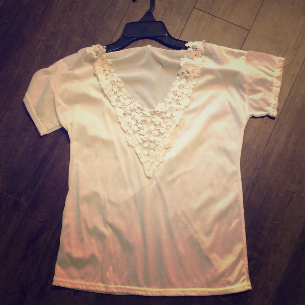 Low V neck top!